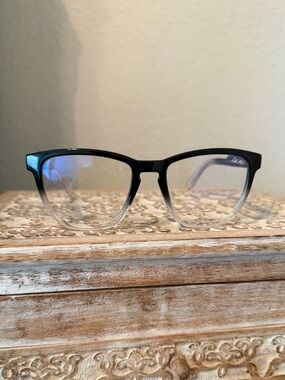 Quay Australia Hardwire Blue Light Glasses Black Ombre Frames
